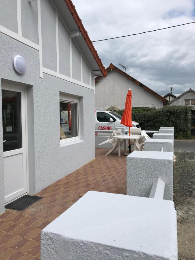 Villa Proche Mer St Martin De Bréhal Exteriör bild